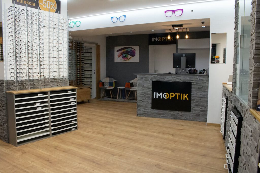 Optika obchodná 04